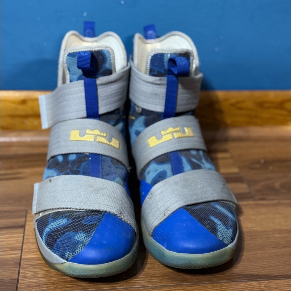 NIKE LEBRON JAMES CUSTOM CAMO SOLDIER TEN MEN SHOES